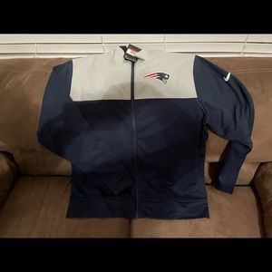 New England Patriots Men’s Nike Jacket (Large) Retails for $90